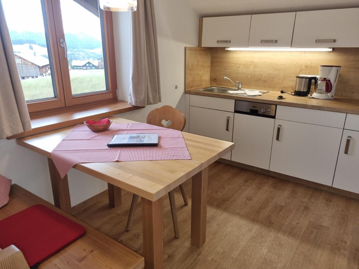 Gaestehaus Alpina Riezlern Oda fotoğraf