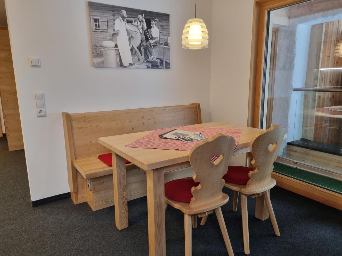 Gaestehaus Alpina Riezlern Oda fotoğraf